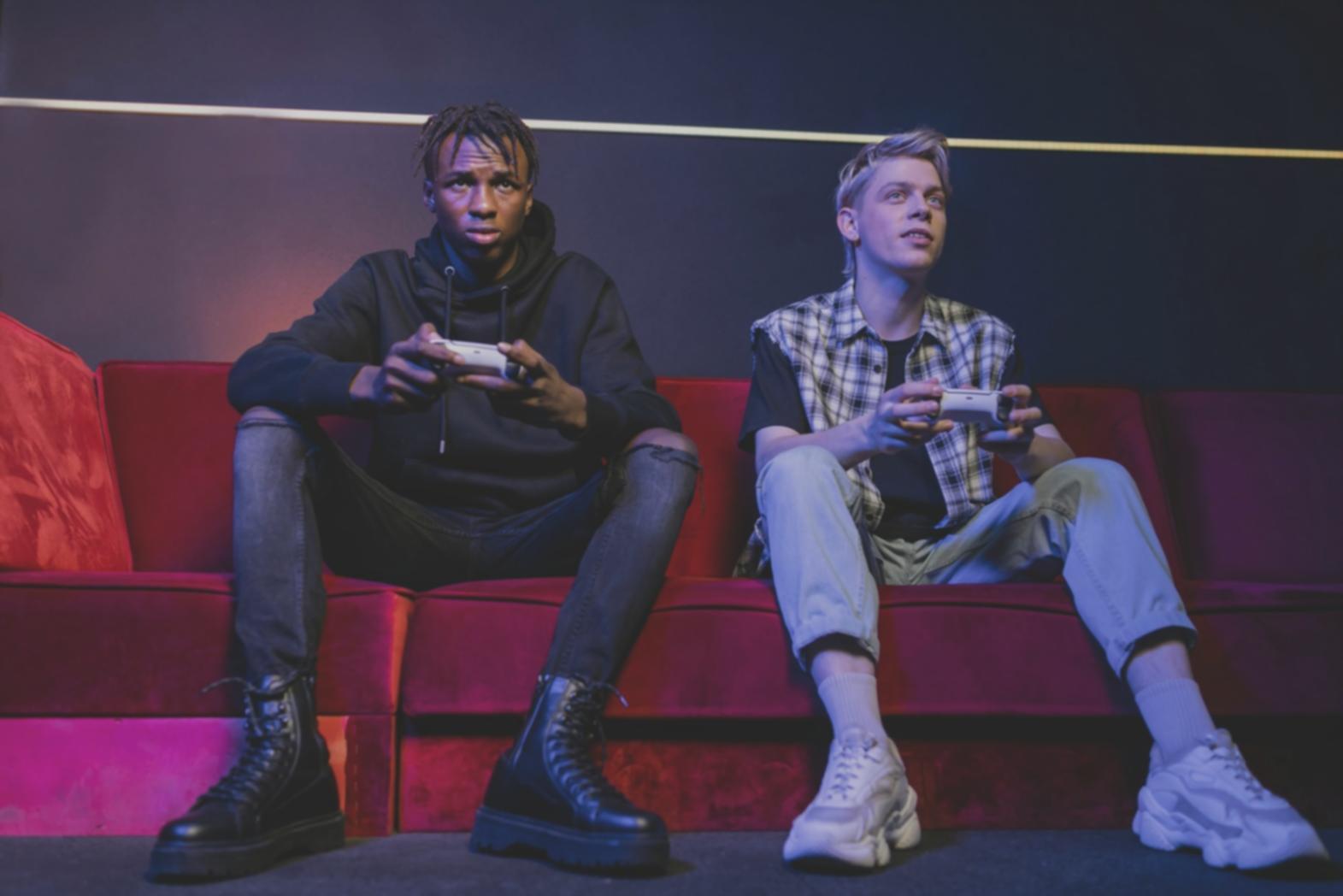 Análisis de estadísticas de equipo esports durante sesión de revisión táctica